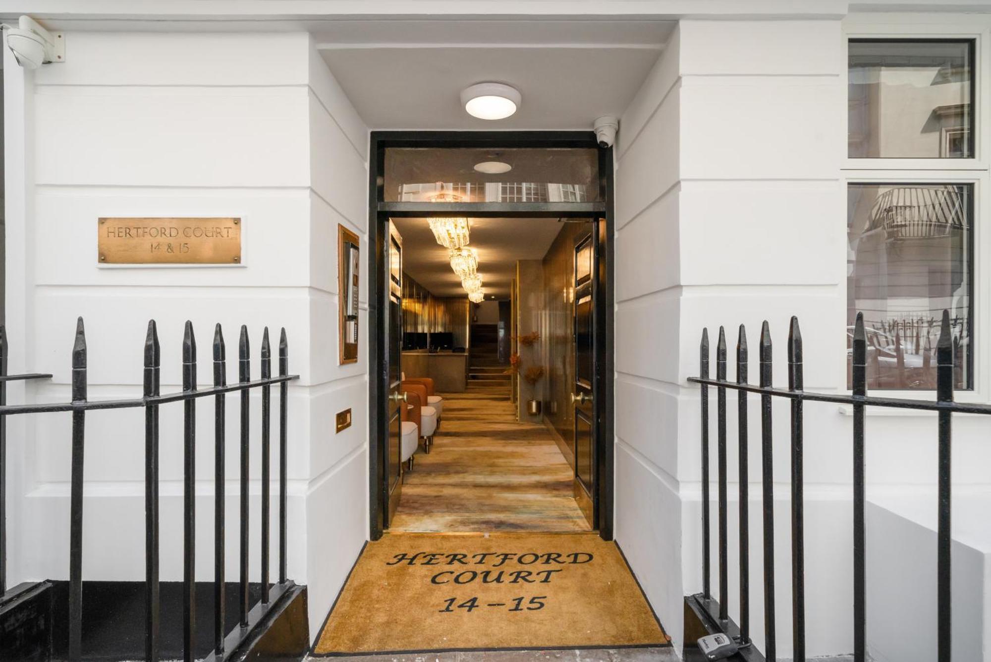 Refined 2 Bedroom In Londons Elite Mayfair District H10 Apartment *